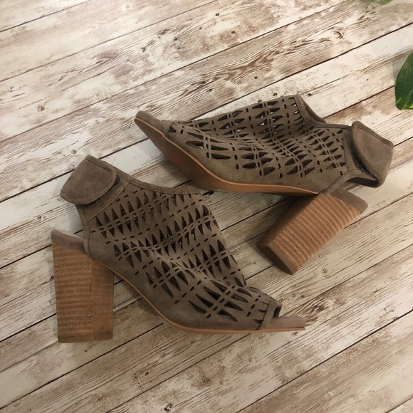 Jeffrey Campbell Quebec Suede Cutout Heeled Sandals - Picture 4 of 10